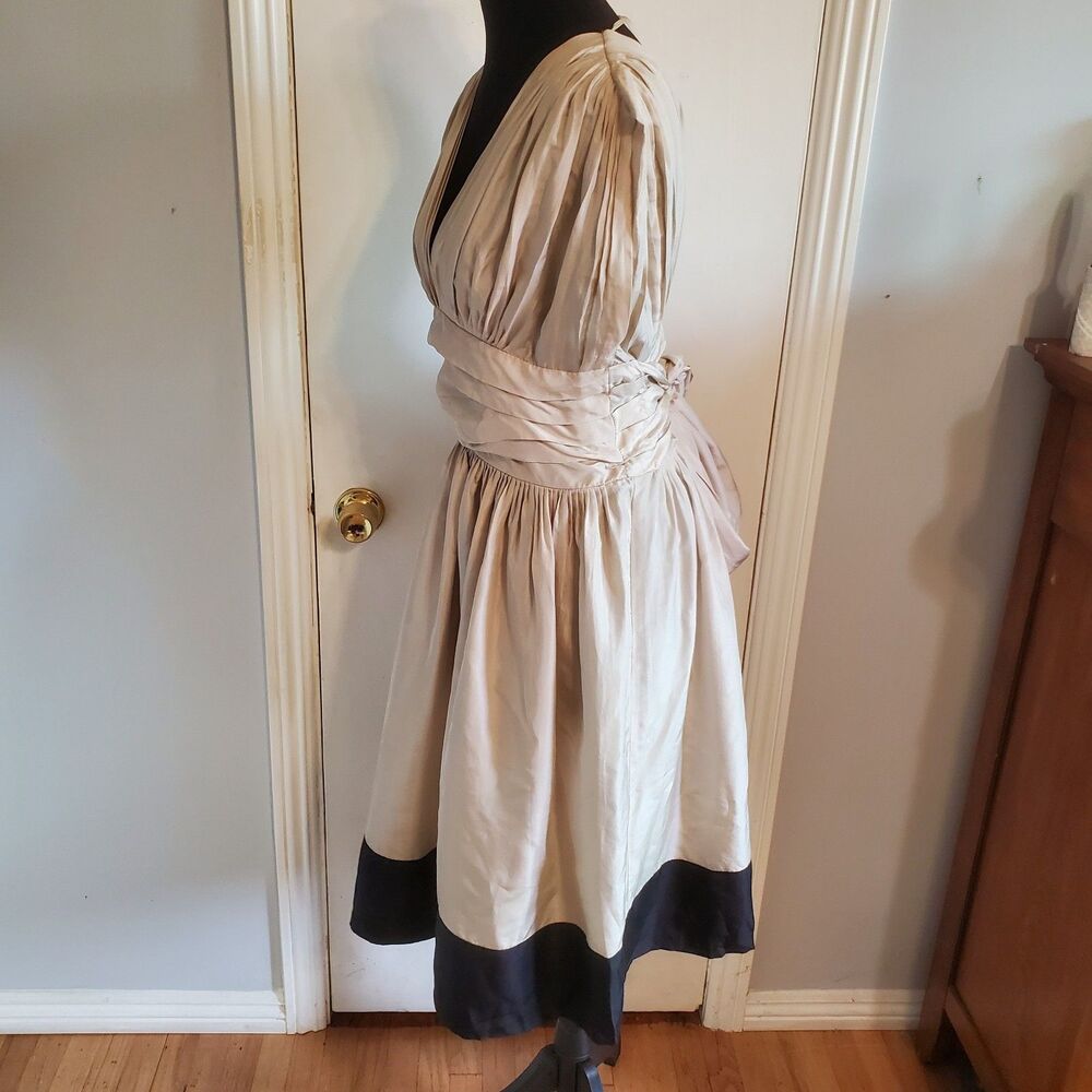 BCBG Maxazria Silk Pleated Semi formal Dress Cocktail Size 6 Old Hollywood Chic - Picture 3 of 16